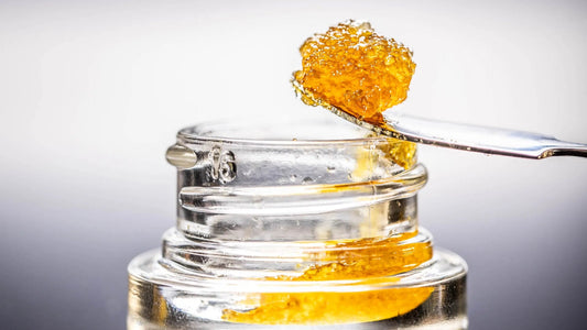 What Is Live Resin? A Comprehensive Guide to the Potent and Flavorful Concentrate - The DopeSpot.Store