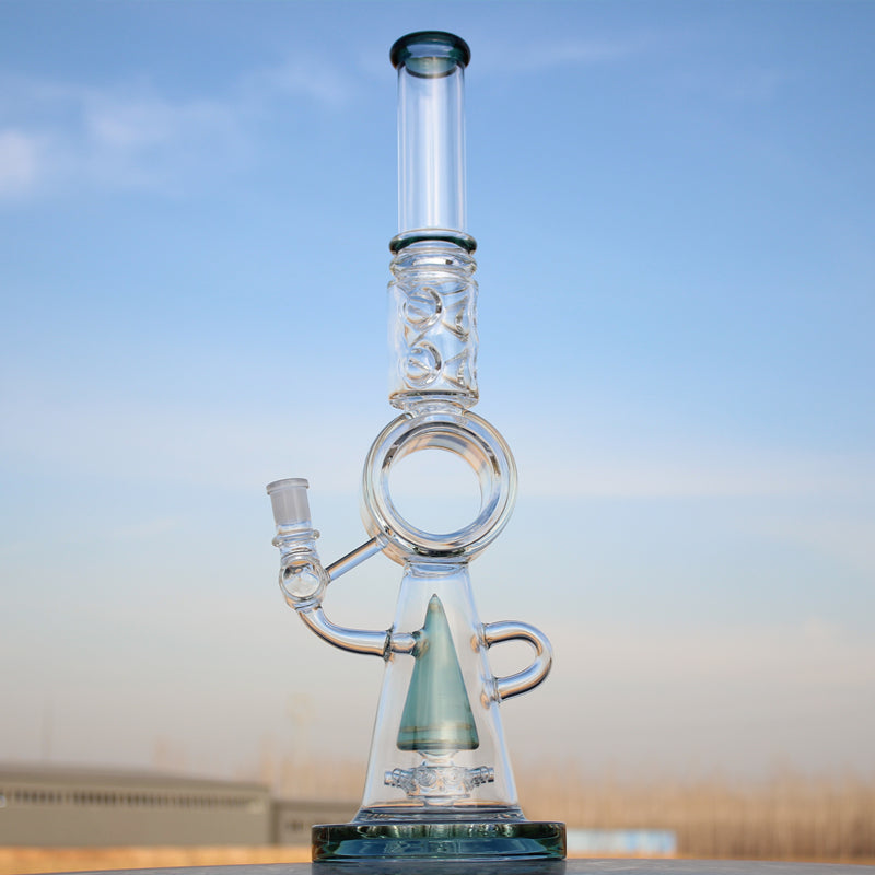 Experience Epic Rips with Our 18-Inch Glass Water Pipe!