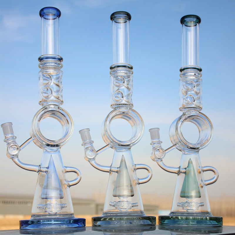 Experience Epic Rips with Our 18-Inch Glass Water Pipe!