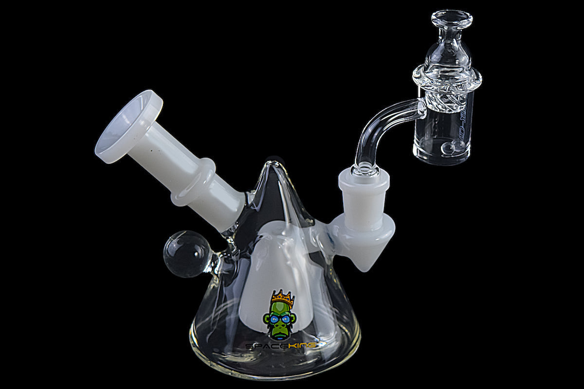 Elevate Your Experience with the Space King Glass Mini Rig!