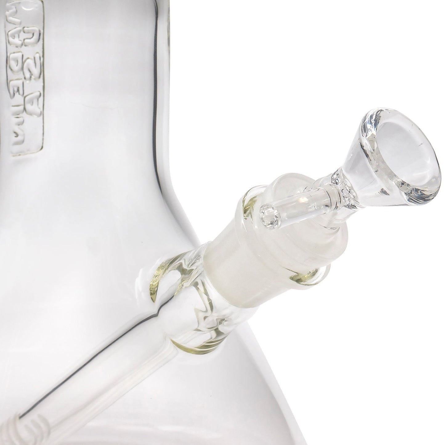 Experience the Exceptional Beaker Waterpipe from Sunny Los Angeles