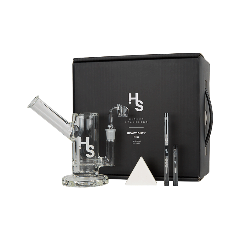 Glass water pipe kit with accessories in a black box for Higher Standards Heavy Duty Rig